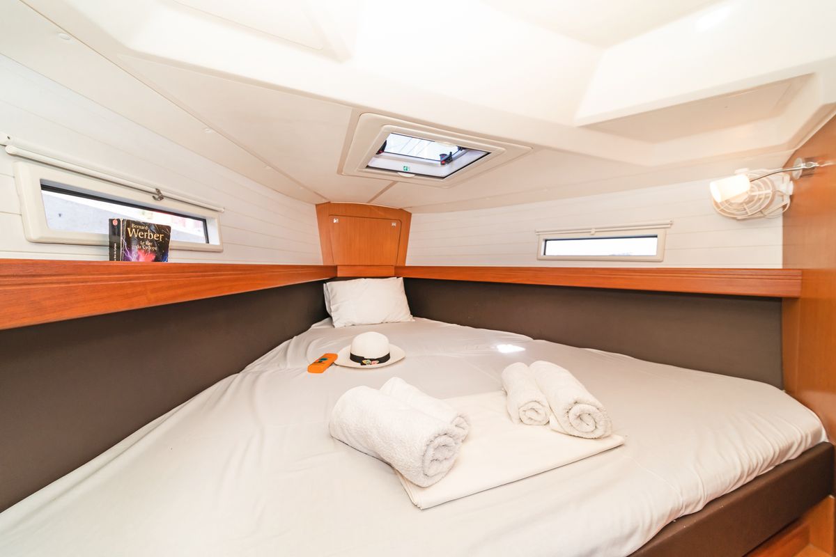 Cabin on Altair, a Bavaria Cruiser 41 sailboat at Volos Municipality, Greece