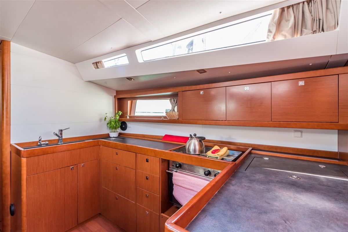 Cabin on Ultra Dubrovnik, a Beneteau Oceanis 48 sailboat at Općina Medulin, Croatia