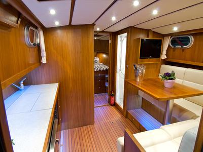 Galley of Drait 140, a De Drait Bravoure 34 motorboat at Drachten, Netherlands