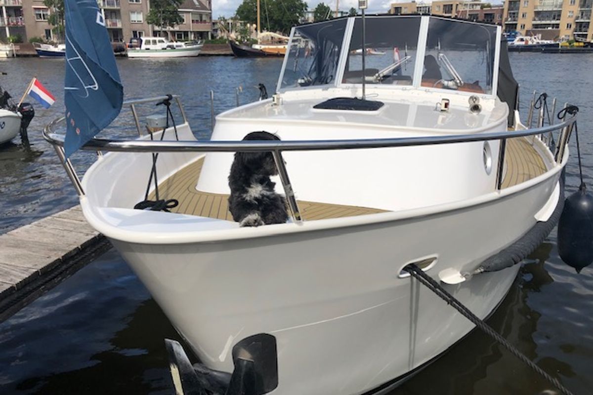 Exterior view of Drait 140, a De Drait Bravoure 34 motorboat at Drachten, Netherlands