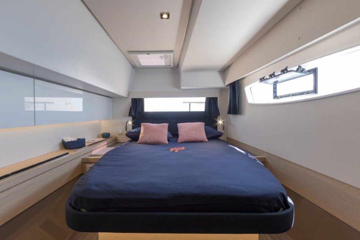 Cabin on HERMES, a Fountaine Pajot Saona 47 catamaran at Grad Kaštela, Croatia
