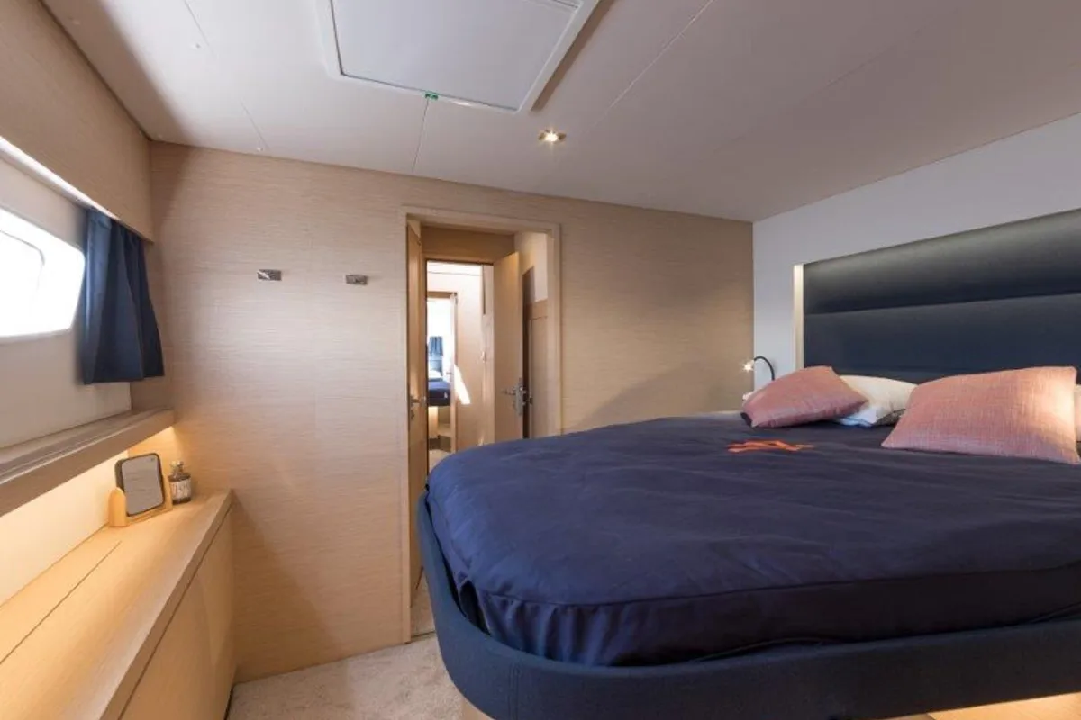 Cabin on HERMES, a Fountaine Pajot Saona 47 catamaran at Grad Kaštela, Croatia