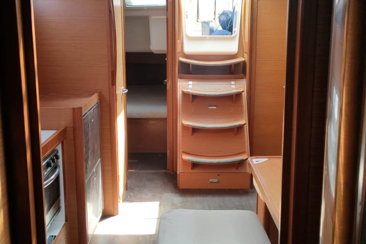 Salon of Pinacolada, a Dufour 460 GL sailboat at Milazzo, Italy