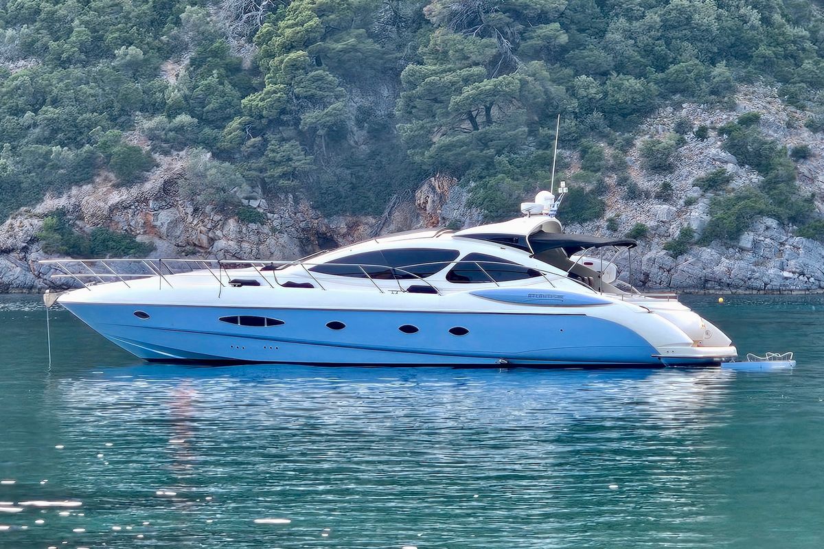 Exterior view of Lia, a Azimut Atlantis 55 motorboat at Pallini Municipal Unit, Greece