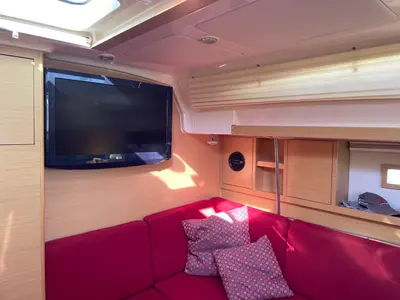 Salon of Carolina - cabin 2, a Elan 450 sailboat at Rodi Garganico, Italy