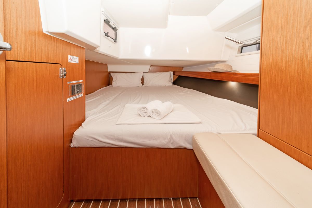 Cabin on Laertis, a Bavaria Cruiser 41 sailboat at Volos Municipality, Greece