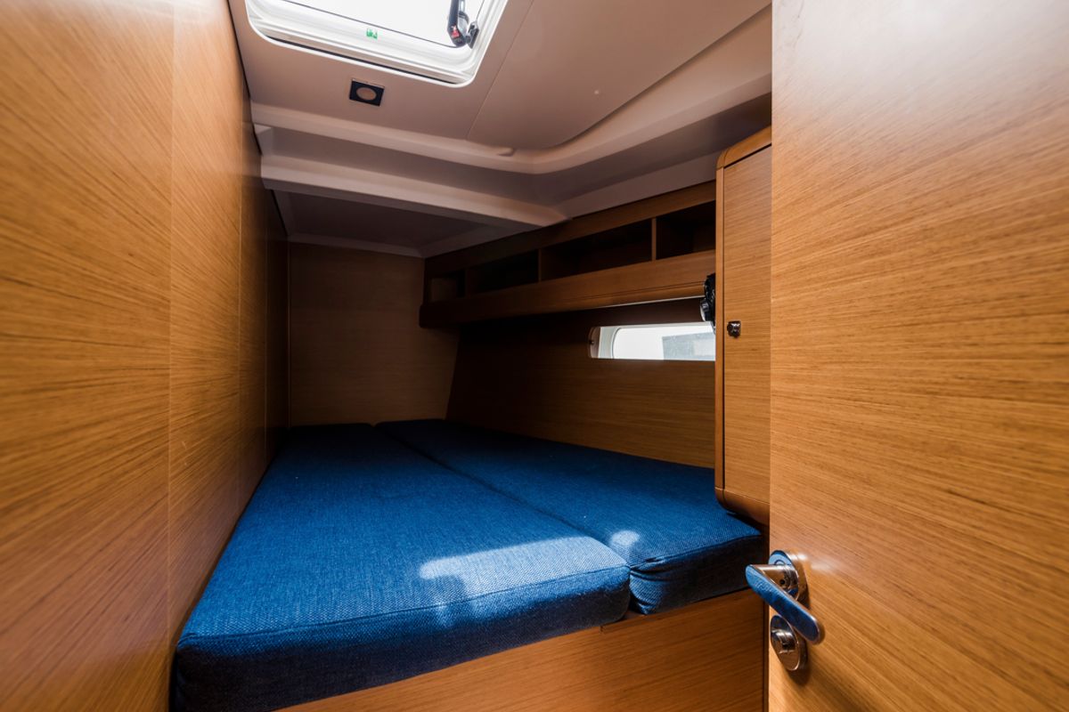 Cabin on Odysseus, a Jeanneau Sun Odyssey 479 sailboat at Tourlos, Greece