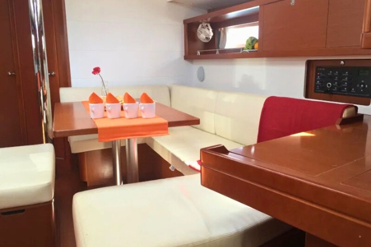 Salon of Naya, a Beneteau Oceanis 45 sailboat at Parikia, Greece