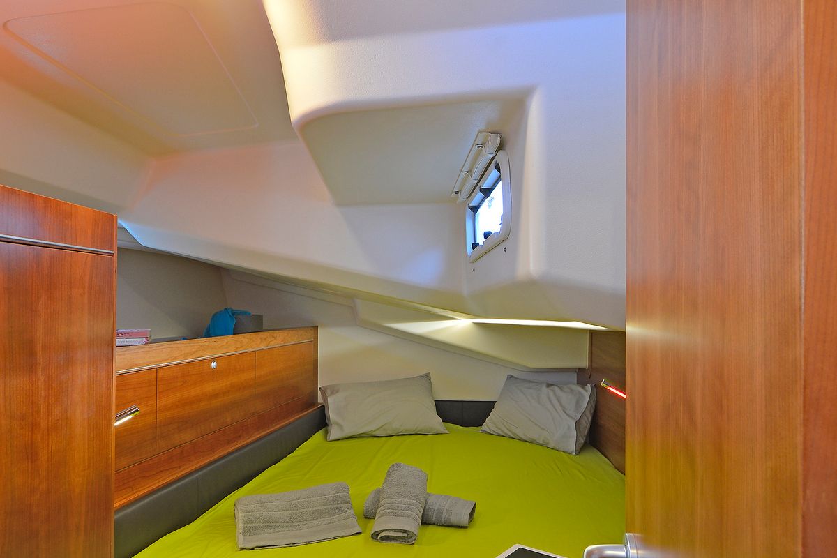 Cabin on Kimi, a Hanse Yachts Hanse 505 sailboat at Kos, Greece