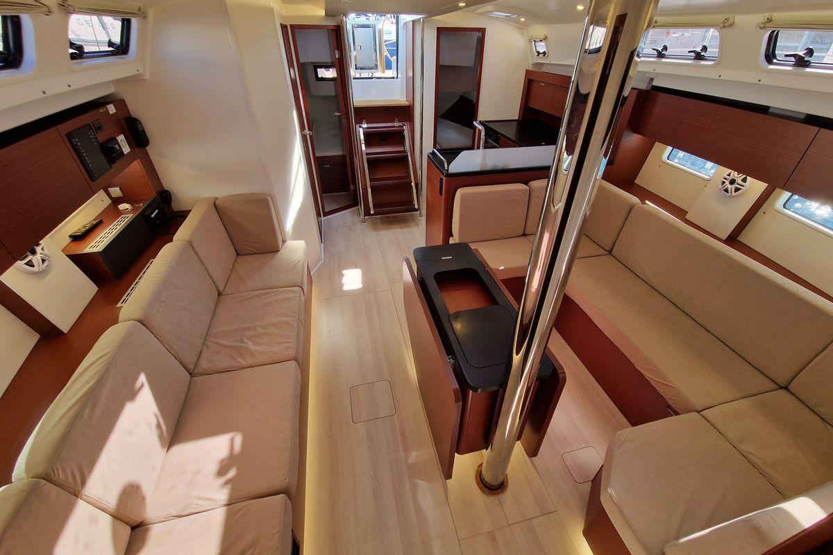 Salon of Nuvola, a Hanse Yachts Hanse 410 sailboat at Dubrovnik, Croatia