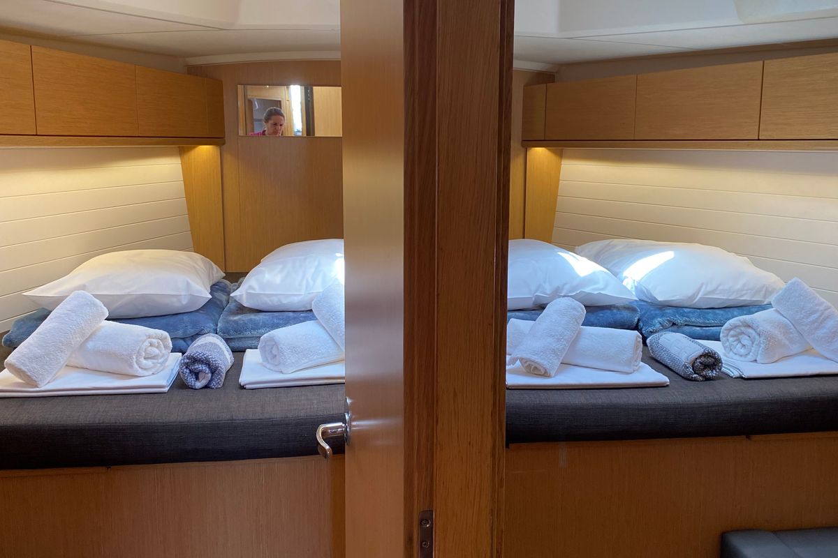 Cabin on Kassandra, a Bavaria Cruiser 46 sailboat at Athens, Greece