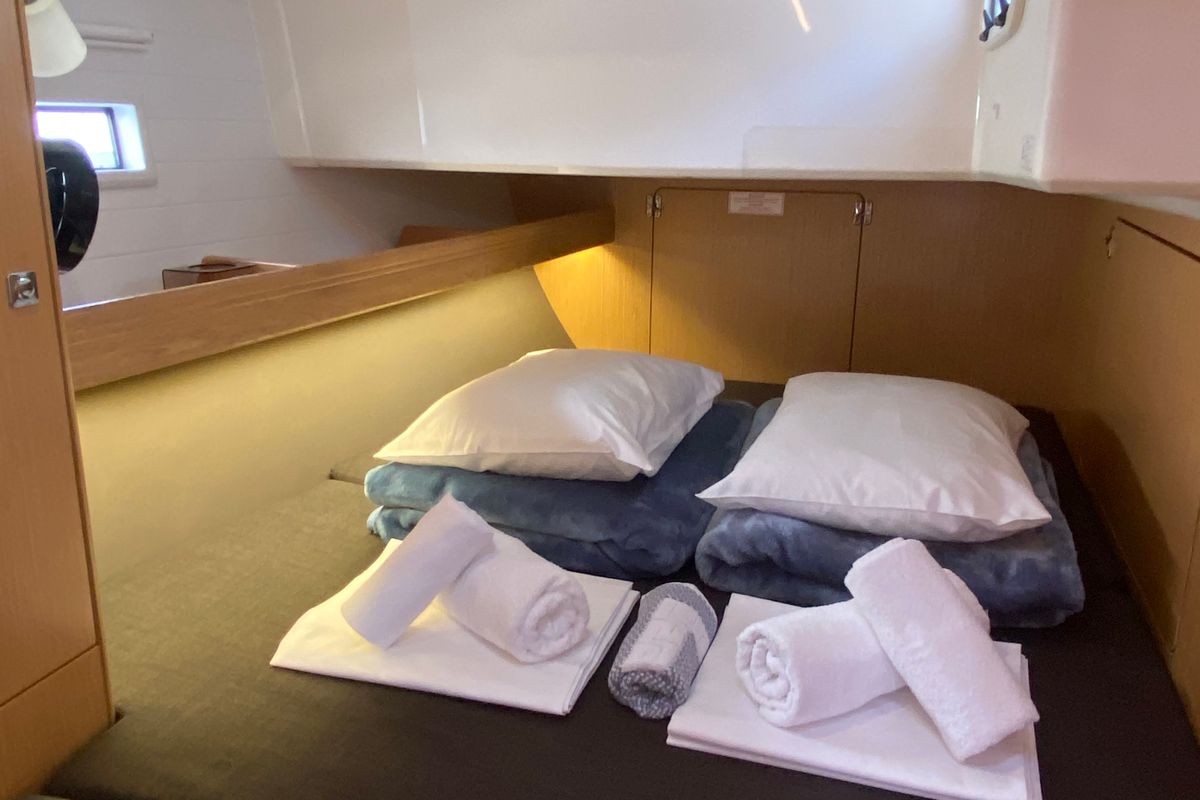 Cabin on Kassandra, a Bavaria Cruiser 46 sailboat at Athens, Greece