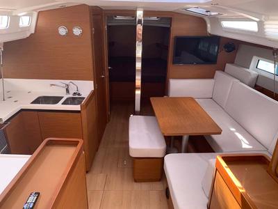 Salon of UwElli, a Jeanneau Sun Odyssey 440 sailboat at Grad Trogir, Croatia