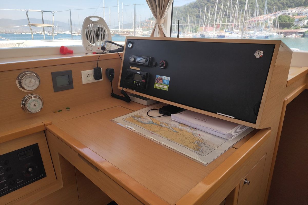 Salon of Santi, a Lagoon 400 catamaran at Fethiye, Turkey