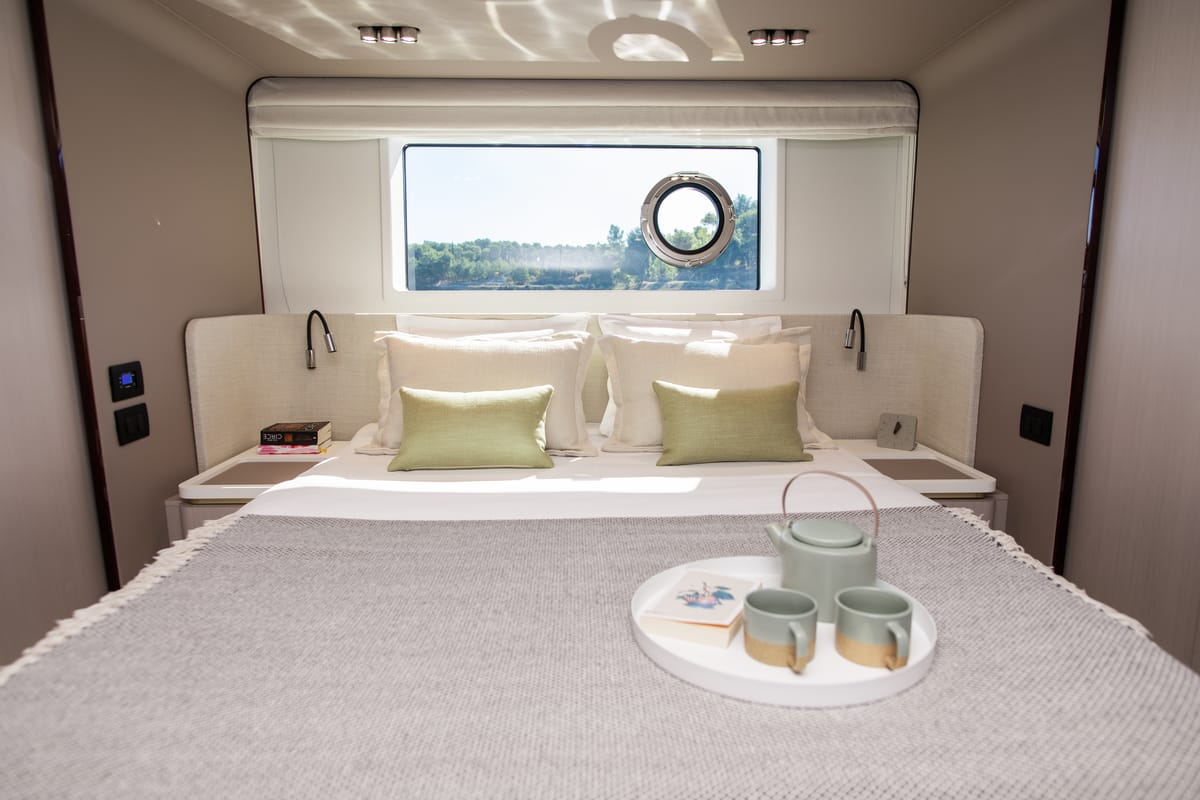Cabin on Alibaba, a Azimut 60 motorboat at Grad Šibenik, Croatia