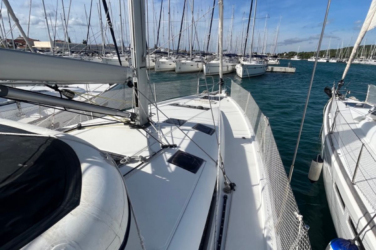 Deck of ATHINA, a Jeanneau Sun Odyssey 490 sailboat at Općina Sukošan, Croatia