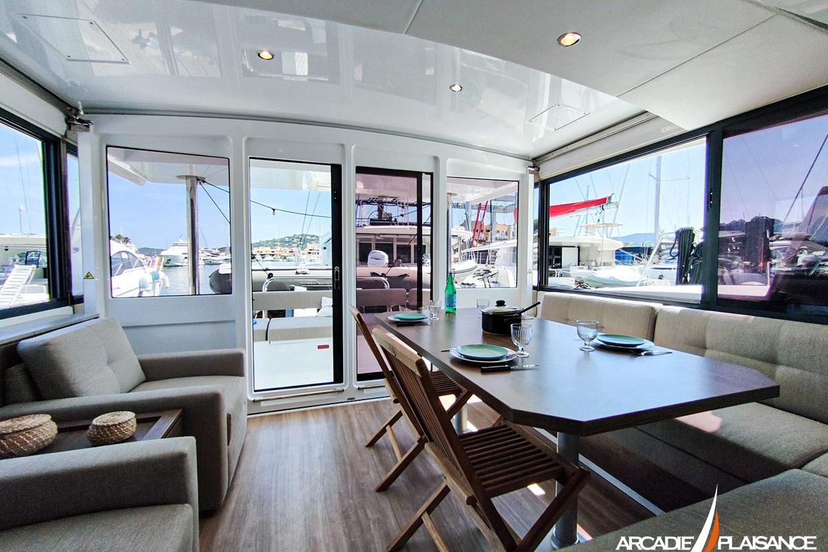 Salon of Lou Creusois, a Bali 4.4 catamaran at Cogolin, France