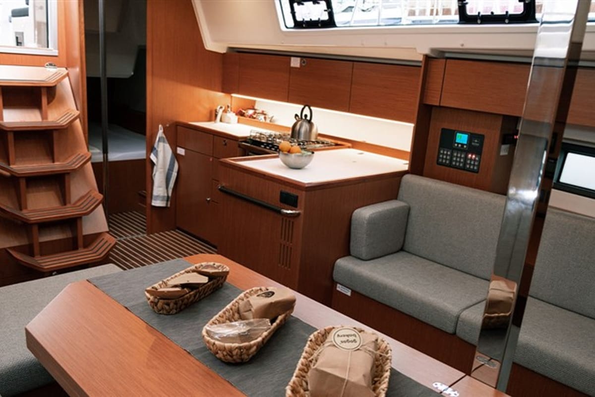 Salon of Nomad, a Bavaria C42 sailboat at Fethiye, Turkey