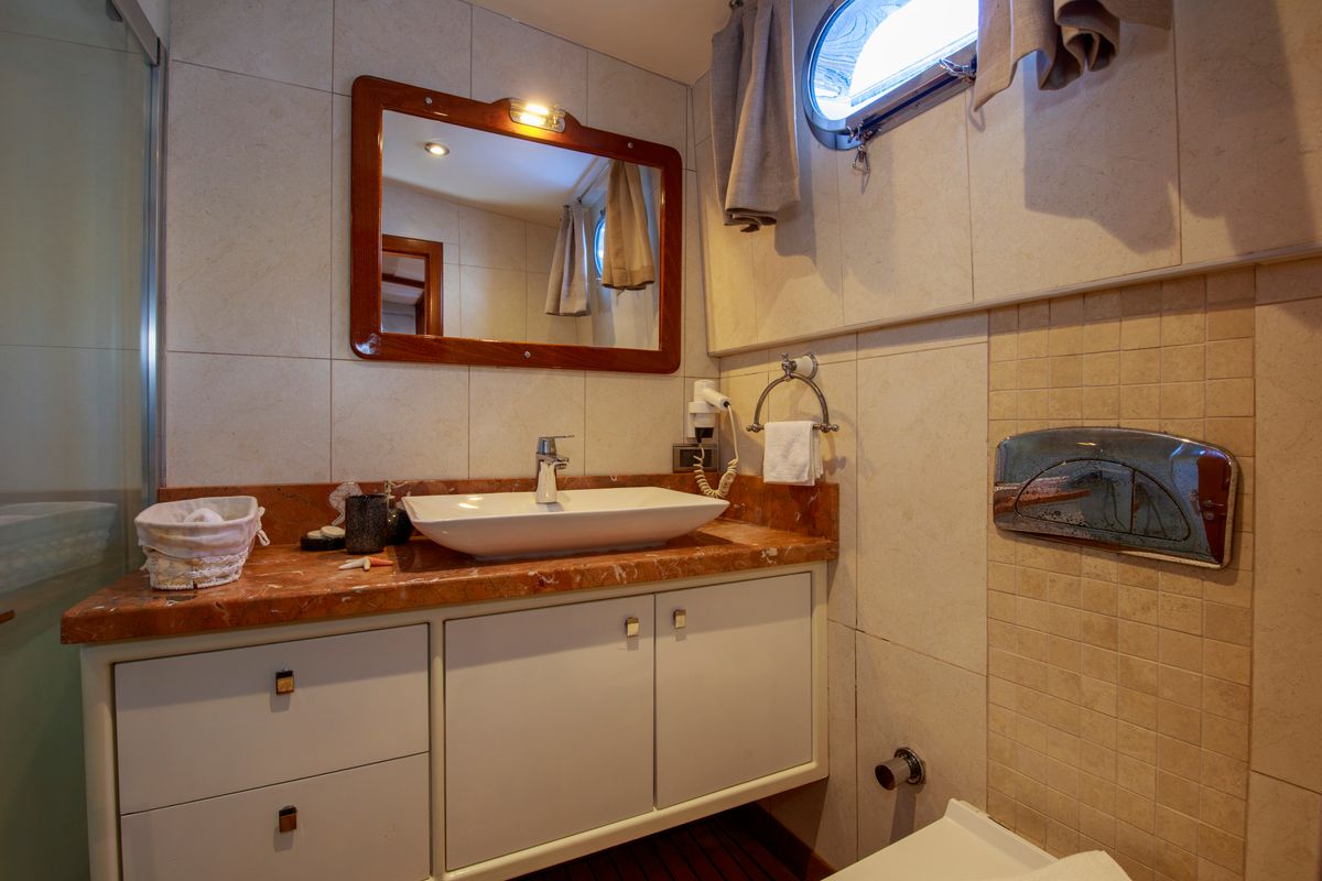 Head on Premium, a Gulet Motor sailer yacht at Fethiye, Turkey