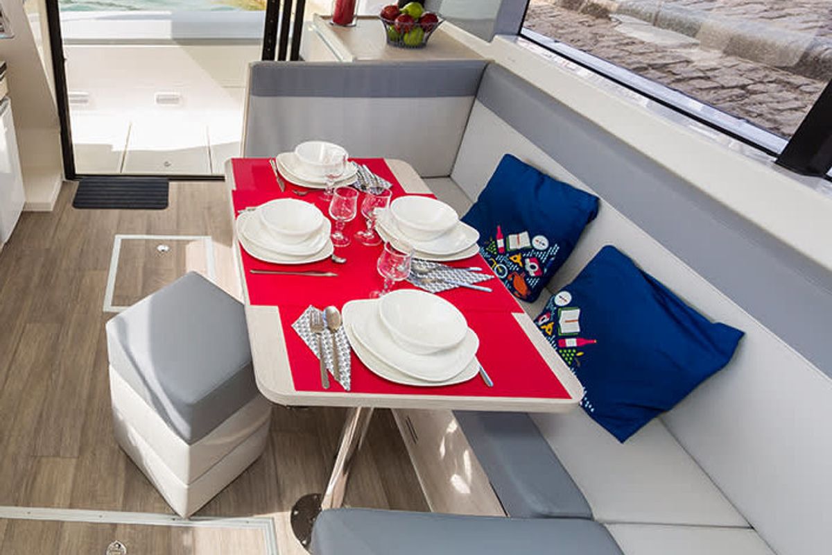 Salon of Horizon 1 - Premier 14, a Cygnet Horizon 1 motorboat at Hessel, United States