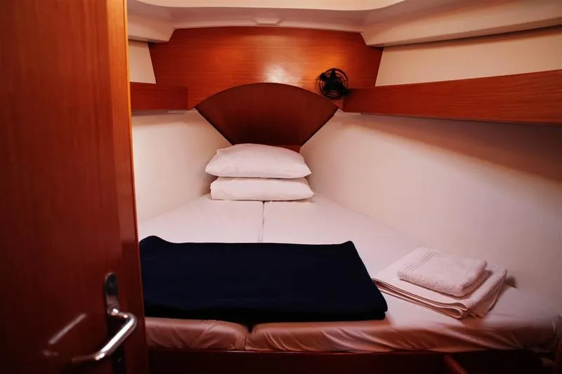 Cabin on Kalypso, a Beneteau Cyclades 43.4 sailboat at Bodrum, Turkey
