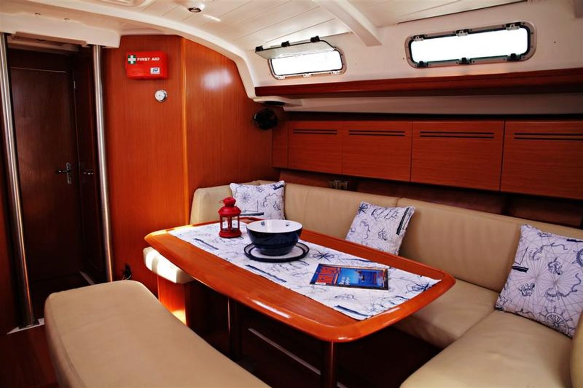 Salon of Kalypso, a Beneteau Cyclades 43.4 sailboat at Bodrum, Turkey