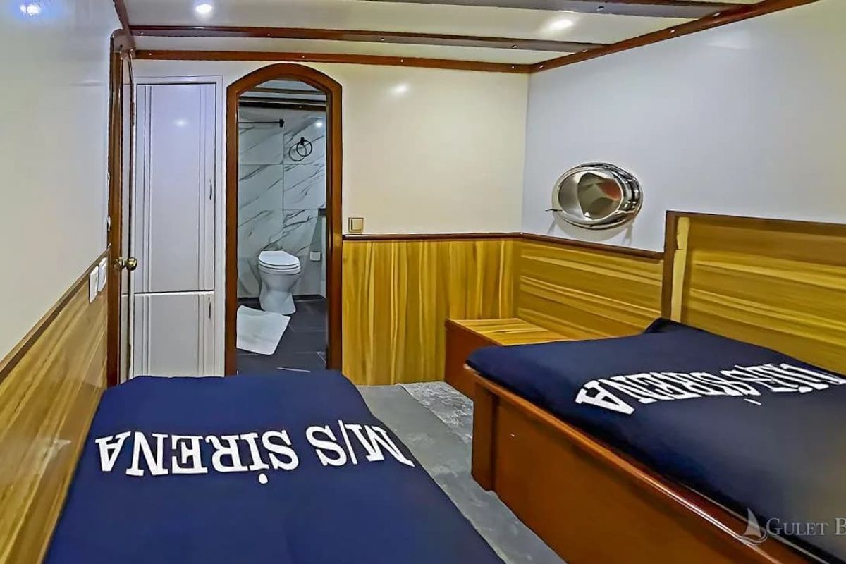 Cabin on Sirena, a Unknown Sirena yacht at Split, Croatia