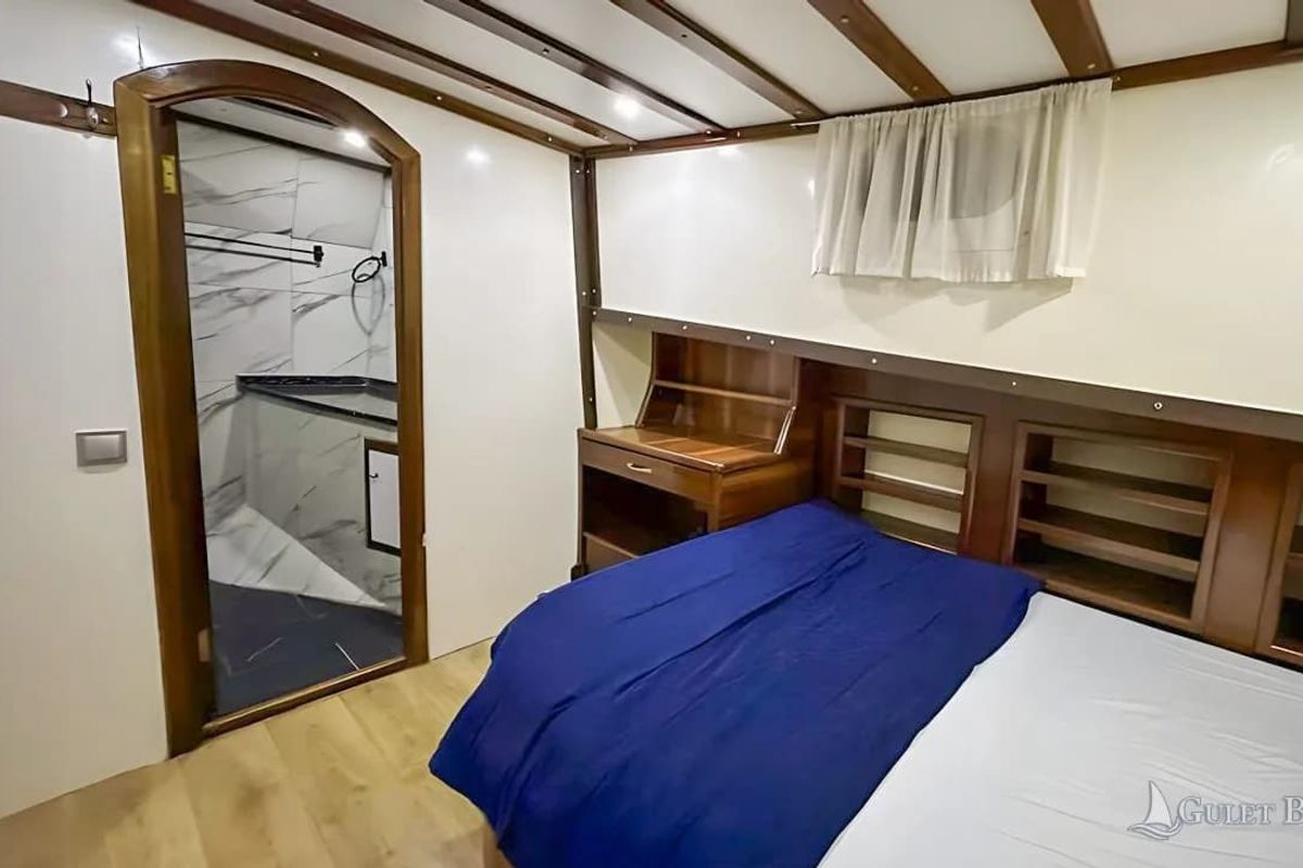 Cabin on Sirena, a Unknown Sirena yacht at Split, Croatia