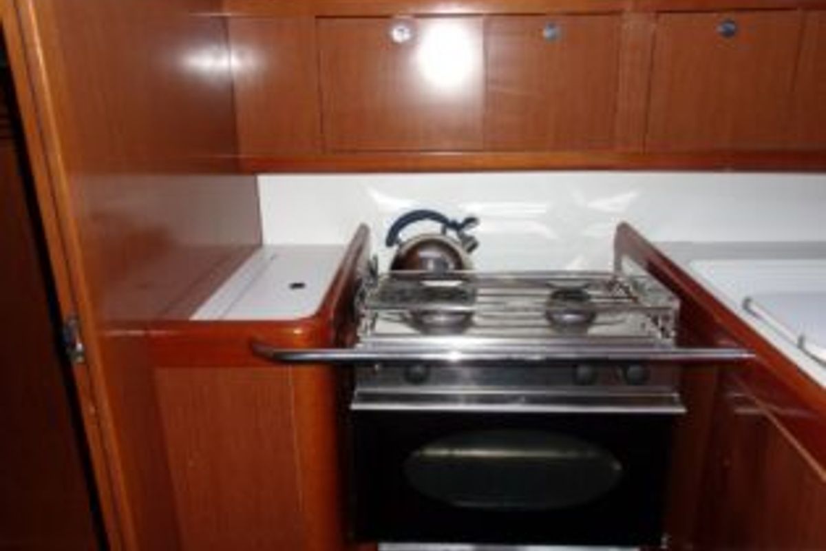 Galley of Beleza, a Beneteau Oceanis 37 sailboat at Toulon, France
