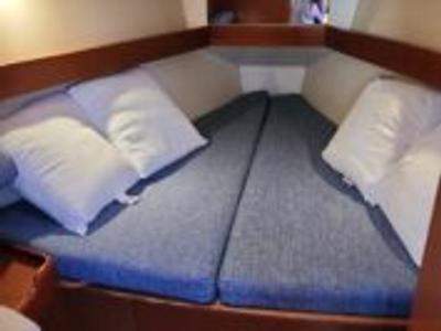 Cabin on Beleza, a Beneteau Oceanis 37 sailboat at Toulon, France