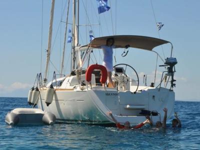Exterior view of Maxima, a Jeanneau Sun Odyssey 33i sailboat at Gouvia, Greece