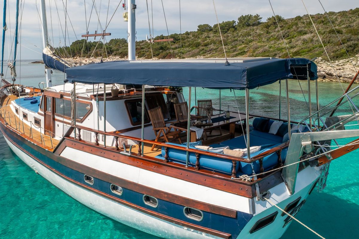 Deck of Hera, a Unknown Hera yacht at Split, Croatia