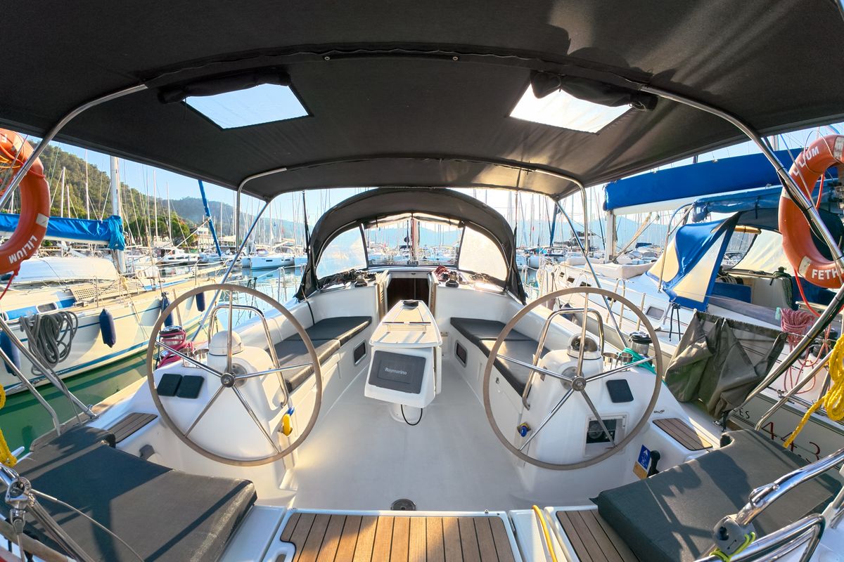 Cockpit of Classic, a Beneteau Oceanis 43 sailboat at Fethiye, Turkey