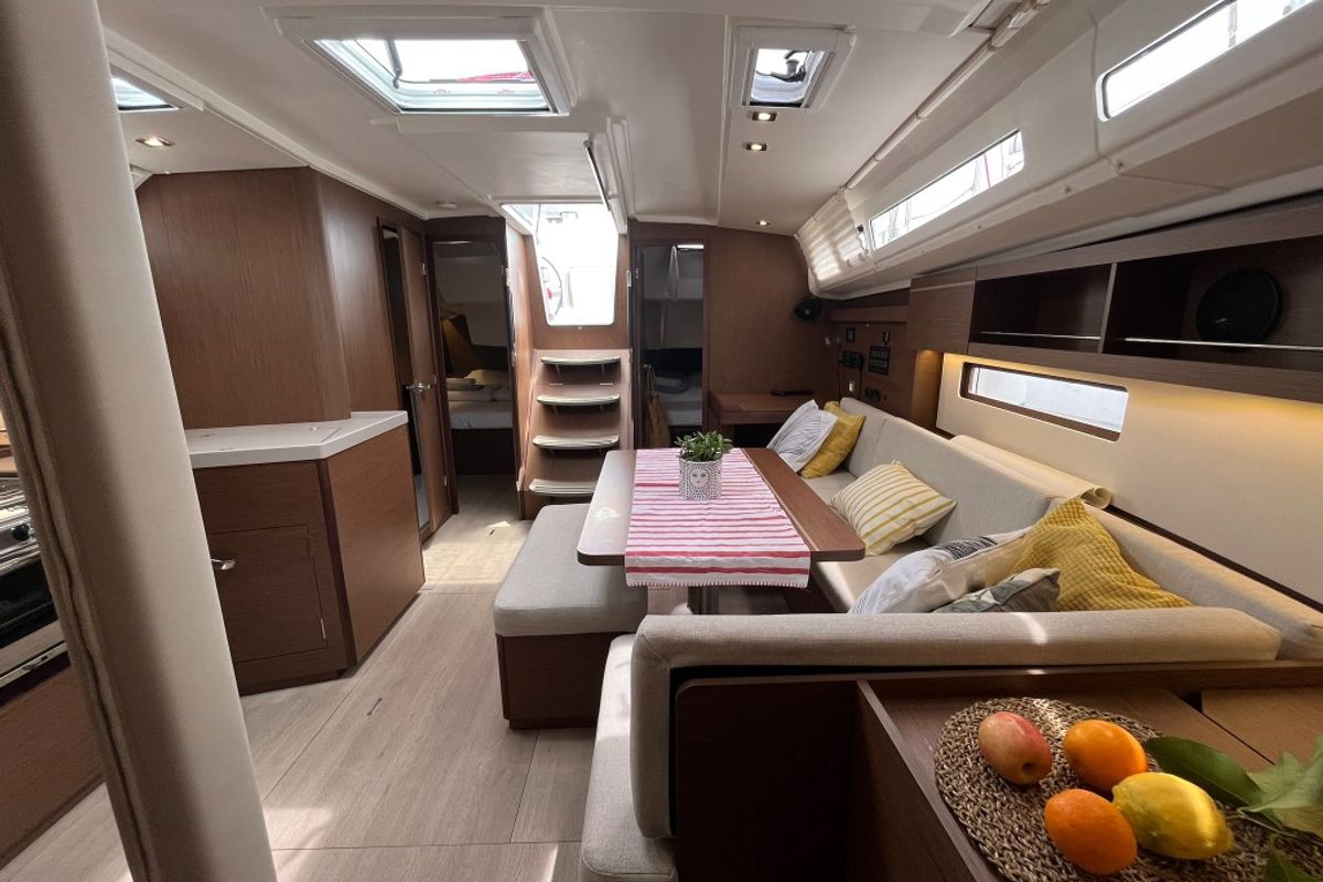 Cabin on Bibi One, a Beneteau Oceanis 40.1 sailboat at Split, Croatia