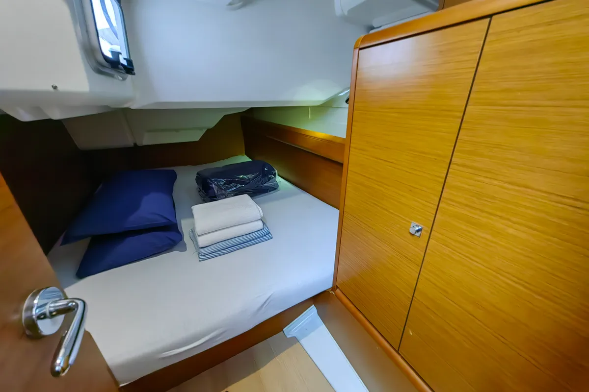 Cabin on Islanders, a Jeanneau Sun Odyssey 389 sailboat at Mali Lošinj, Croatia