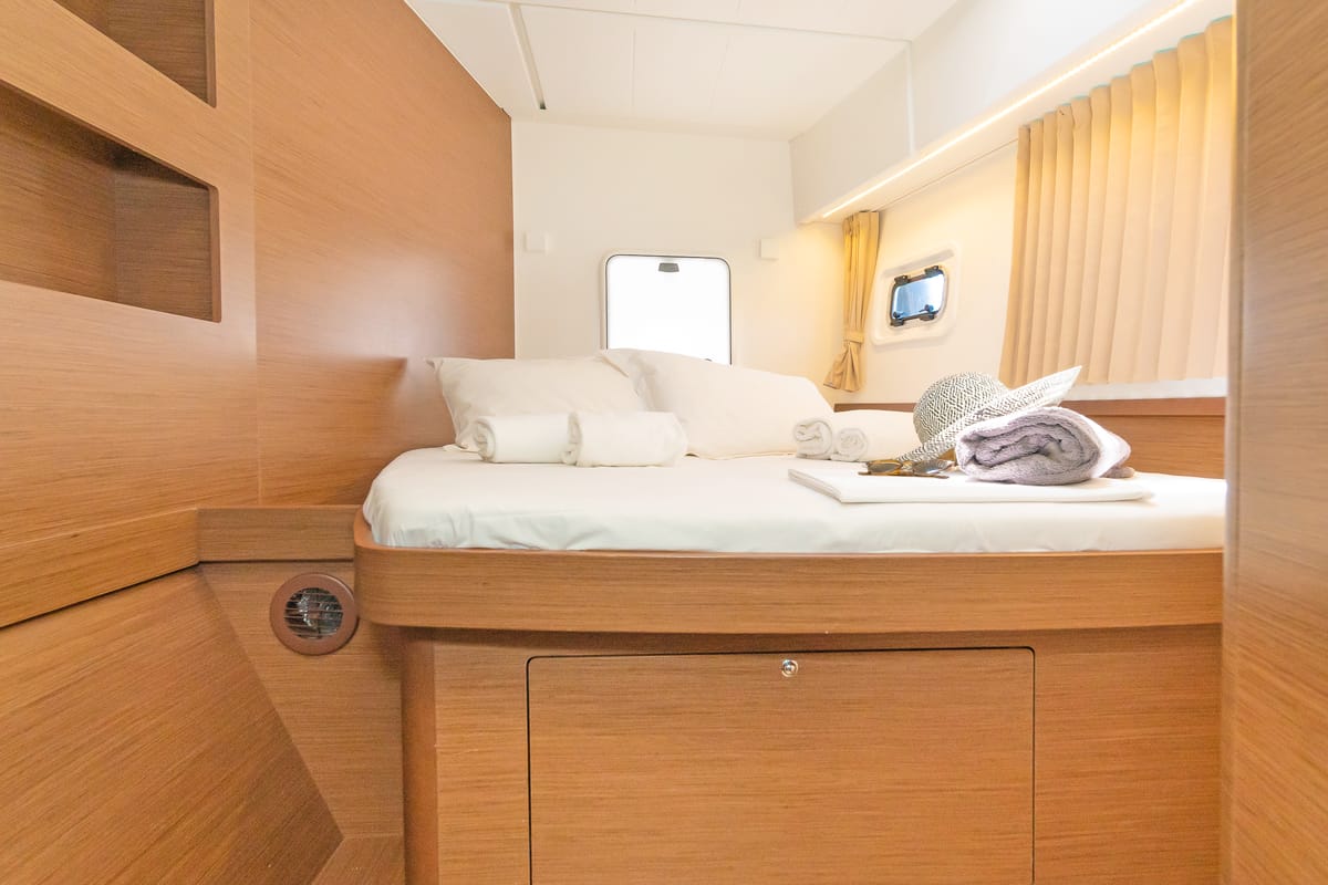 Cabin on Four Seasons, a Lagoon 42 catamaran at Kontokali, Greece