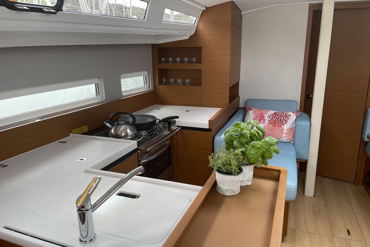 Galley of Rosso Bianco, a Jeanneau Sun Odyssey 410 sailboat at Grad Pula, Croatia