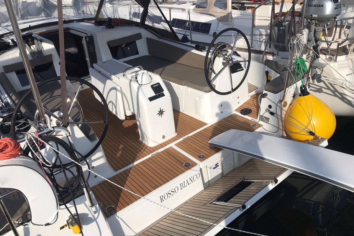 Cockpit of Rosso Bianco, a Jeanneau Sun Odyssey 410 sailboat at Grad Pula, Croatia