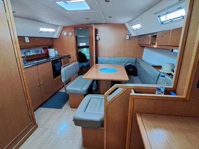 Salon of Manta, a Bavaria Cruiser 40 sailboat at Volos Municipality, Greece