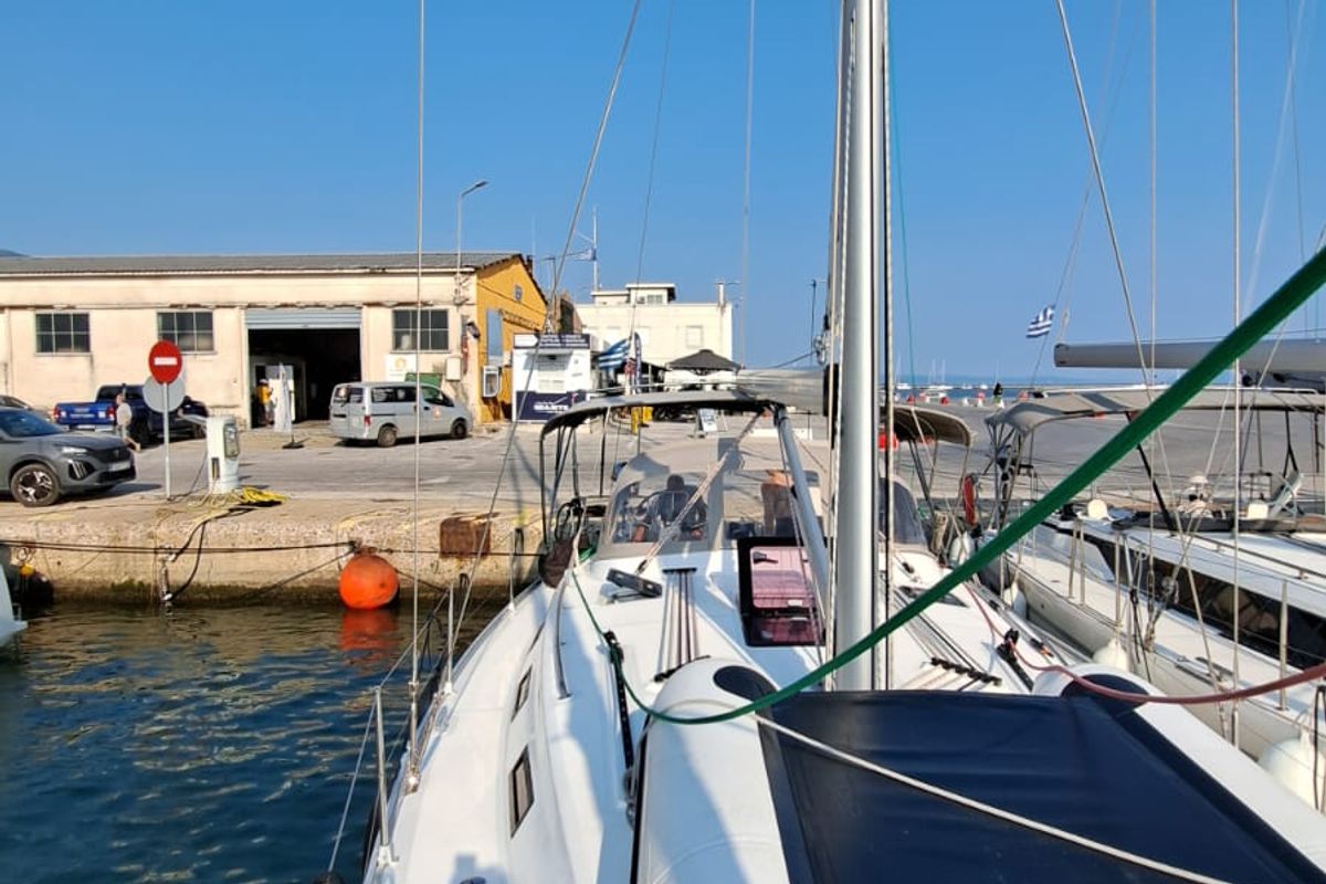 Exterior view of Manta, a Bavaria Cruiser 40 sailboat at Volos Municipality, Greece