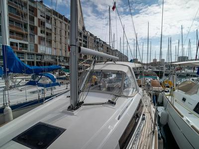 Deck of Malilu, a Beneteau Oceanis 35.1 sailboat at Toulon, France
