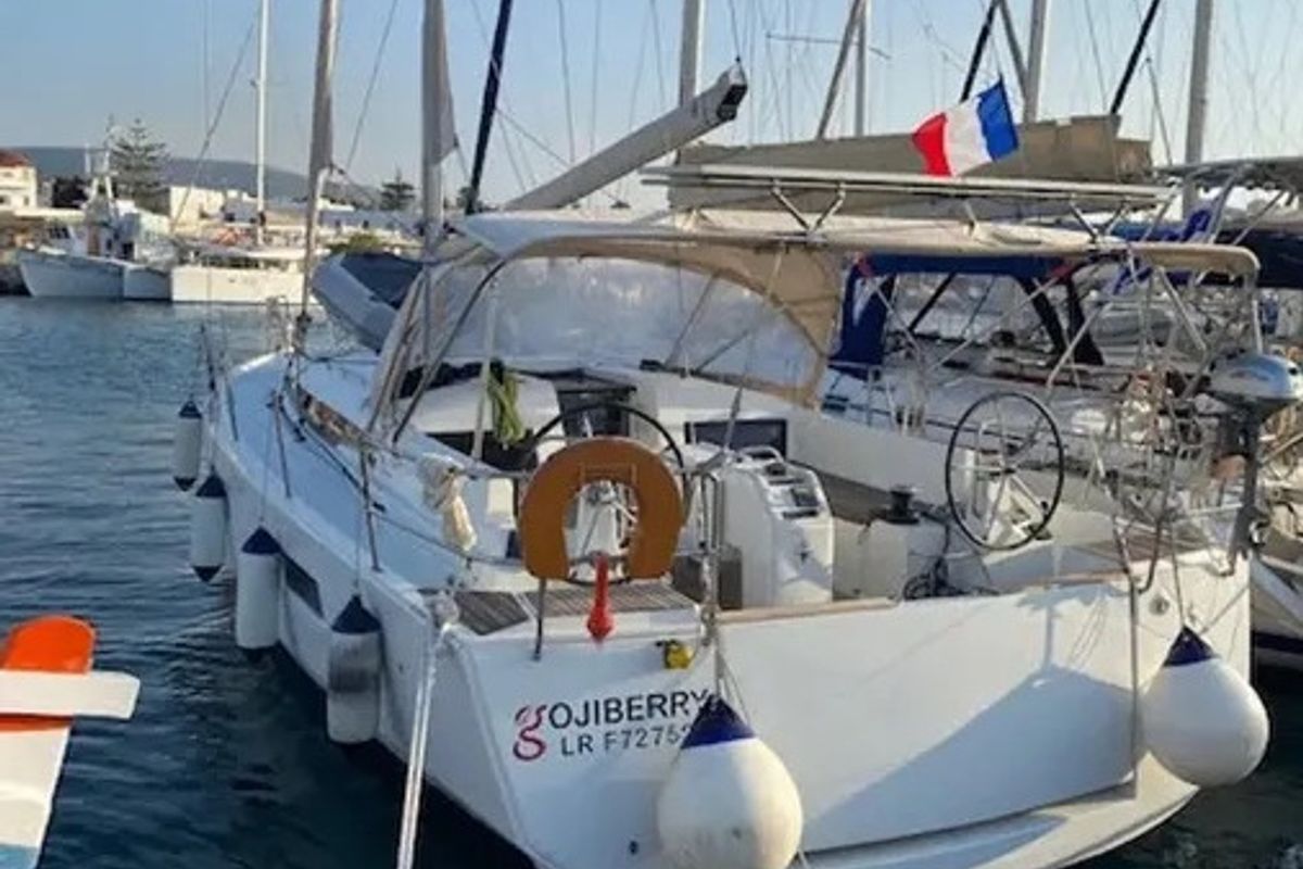 Exterior view of Goji Berry, a Jeanneau Sun Odyssey 440 sailboat at Parikia, Greece