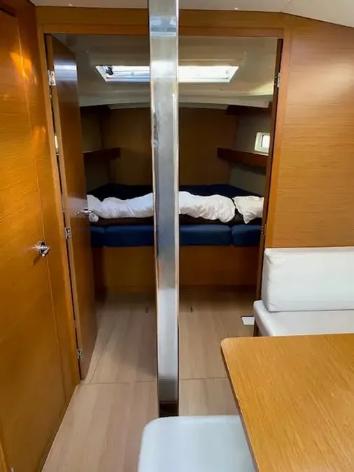 Cabin on Goji Berry, a Jeanneau Sun Odyssey 440 sailboat at Parikia, Greece