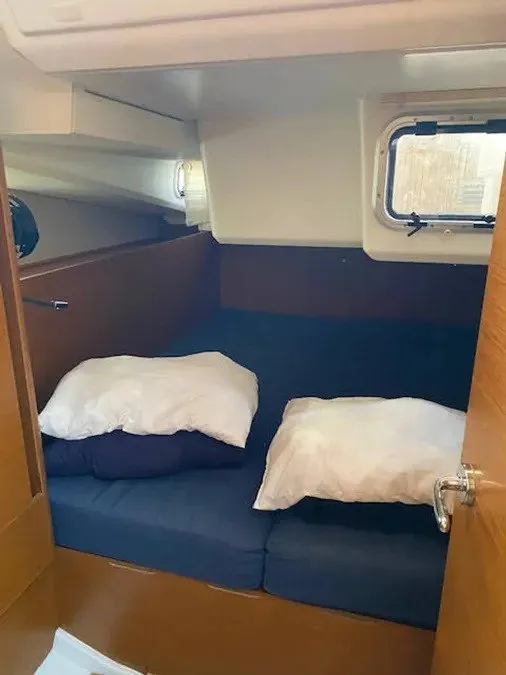 Cabin on Goji Berry, a Jeanneau Sun Odyssey 440 sailboat at Parikia, Greece