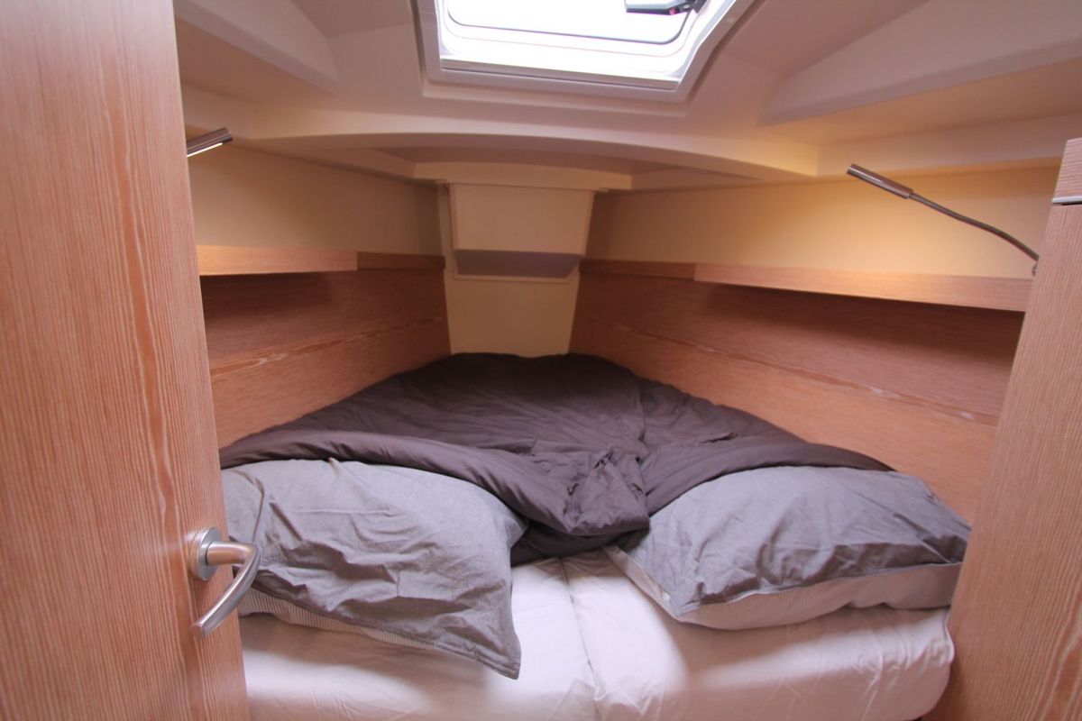 Cabin on Kami, a Hanse Yachts Hanse 345 sailboat at Roses, Spain