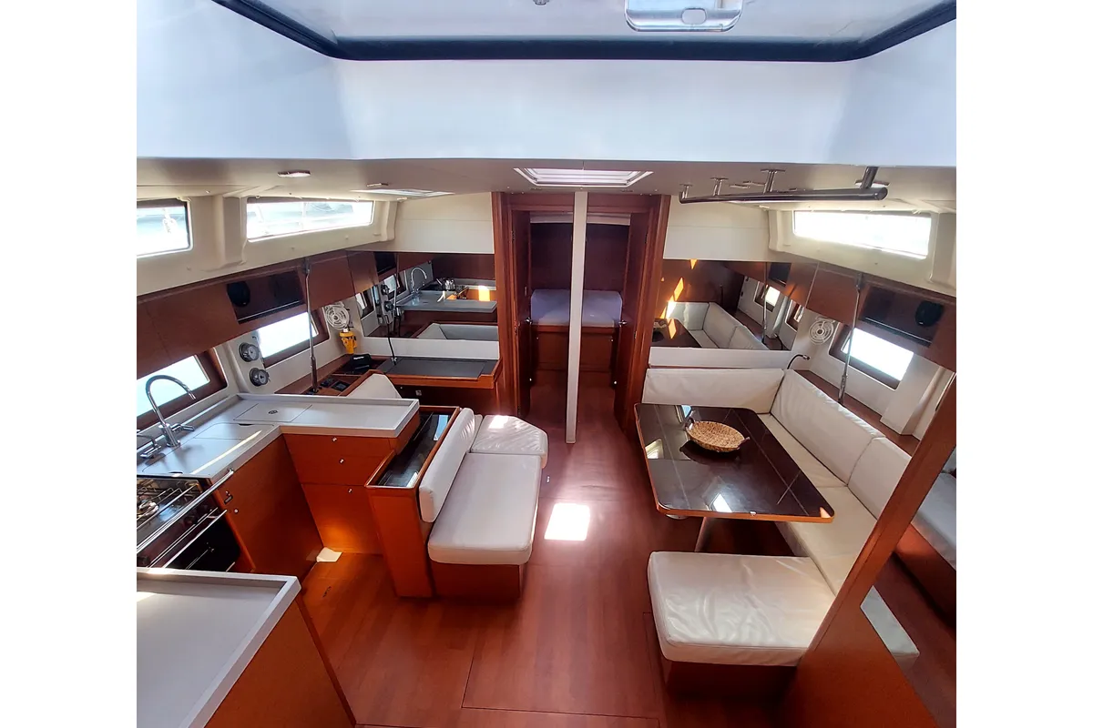 Salon of Famiglia, a Beneteau Oceanis 51.1 sailboat at Athens, Greece