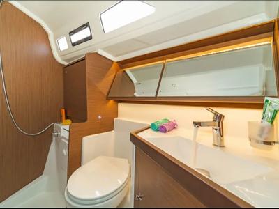 Head on AF-O40.1R, a Beneteau Oceanis 40.1 sailboat at Athens, Greece