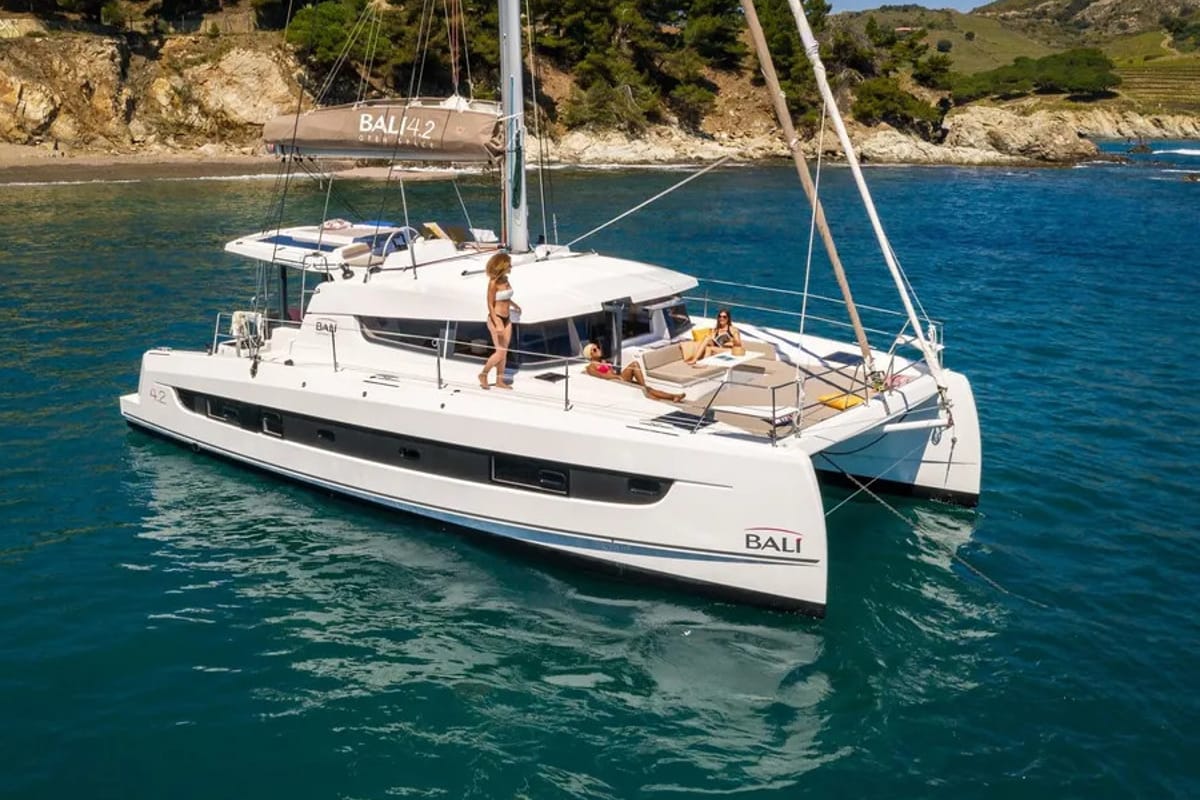 Exterior view of Idra, a Bali 4.2 catamaran at Capo d'Orlando, Italy