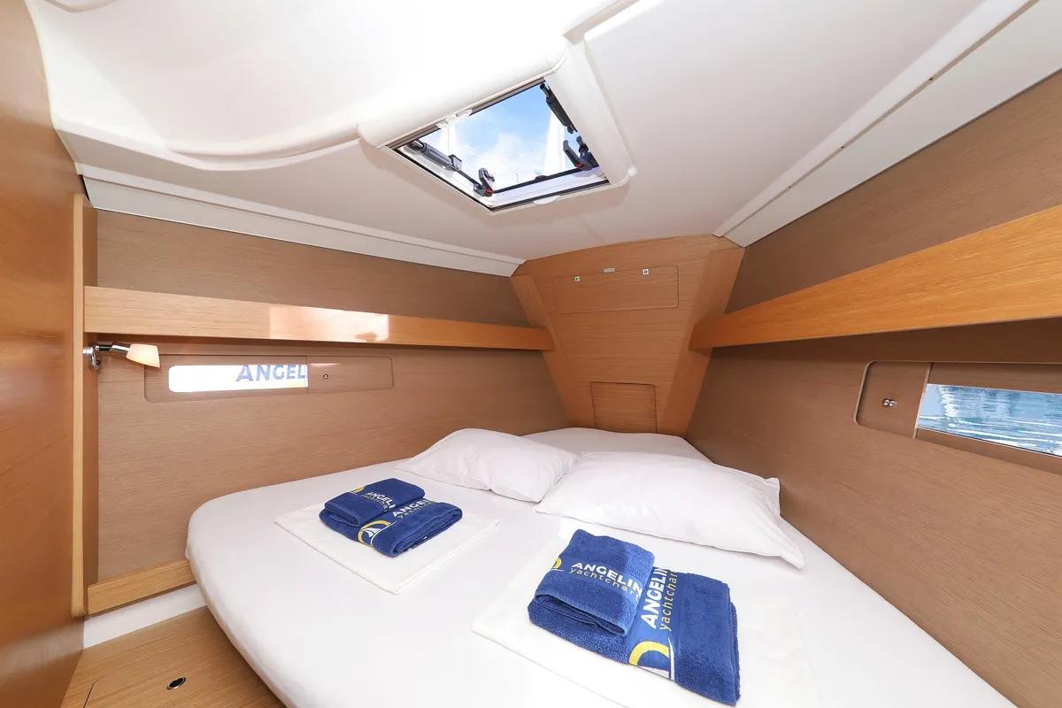 Cabin on 3 Friends, a Dufour 412 GL sailboat at Primošten, Croatia