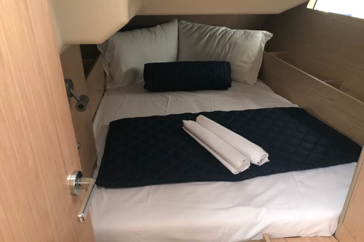 Cabin on Agena, a Beneteau Oceanis 41.1 sailboat at Salerno, Italy